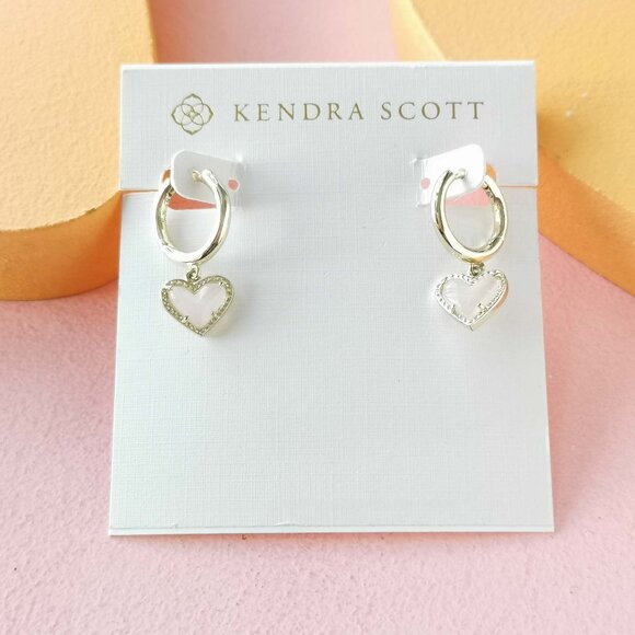 Kendra Scott Jewelry - Kendra Scott - Ari Heart Rose Quartz Gold Earrings - NEW
